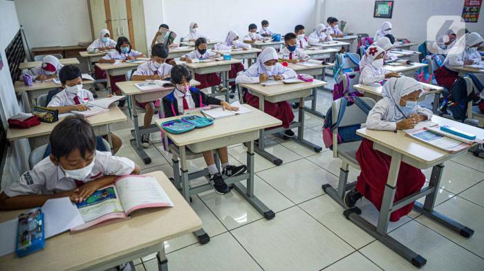 Jakarta still meets criteria for full offline learning: government ... Siswa Madrasah Negeri-Swasta di Jakarta Diminta Belajar Online pada 1 September